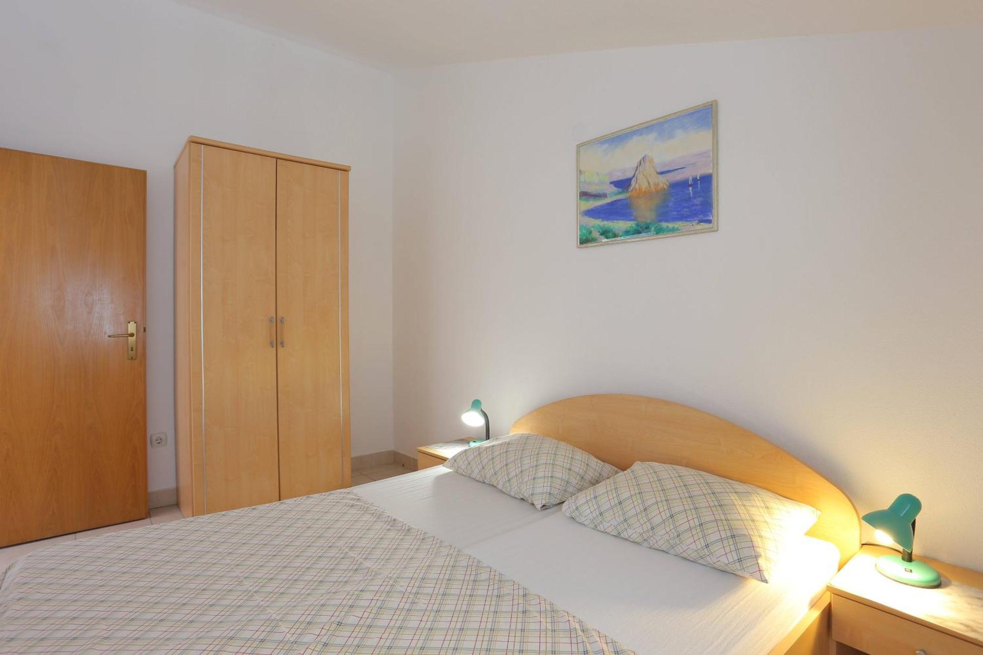 טרוגיר Family Friendly Apartments With A Swimming Pool Businci, Ciovo - 11232 חדר תמונה