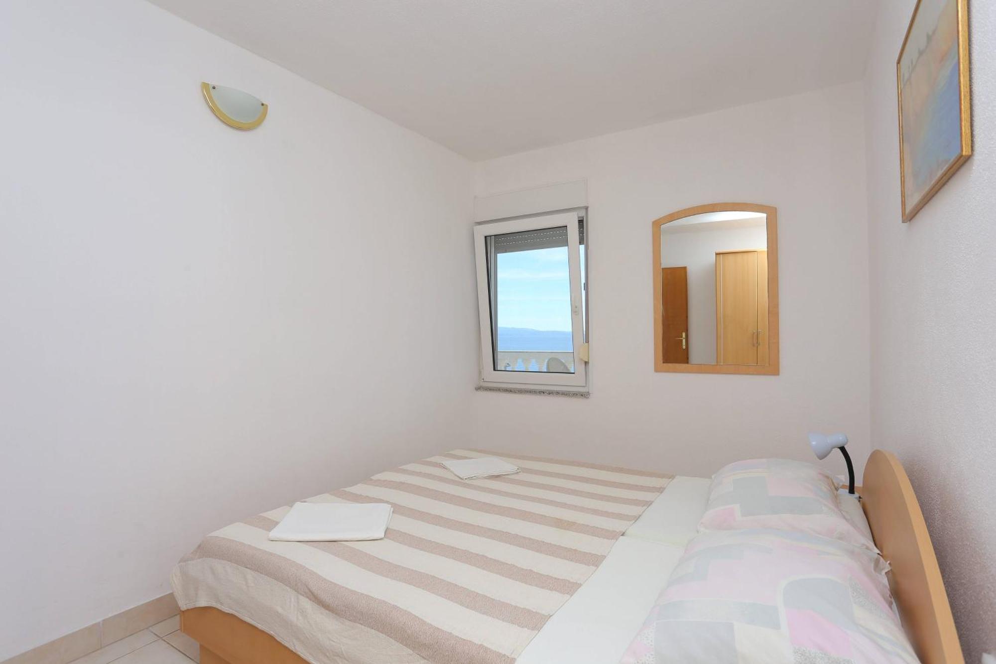 טרוגיר Family Friendly Apartments With A Swimming Pool Businci, Ciovo - 11232 חדר תמונה