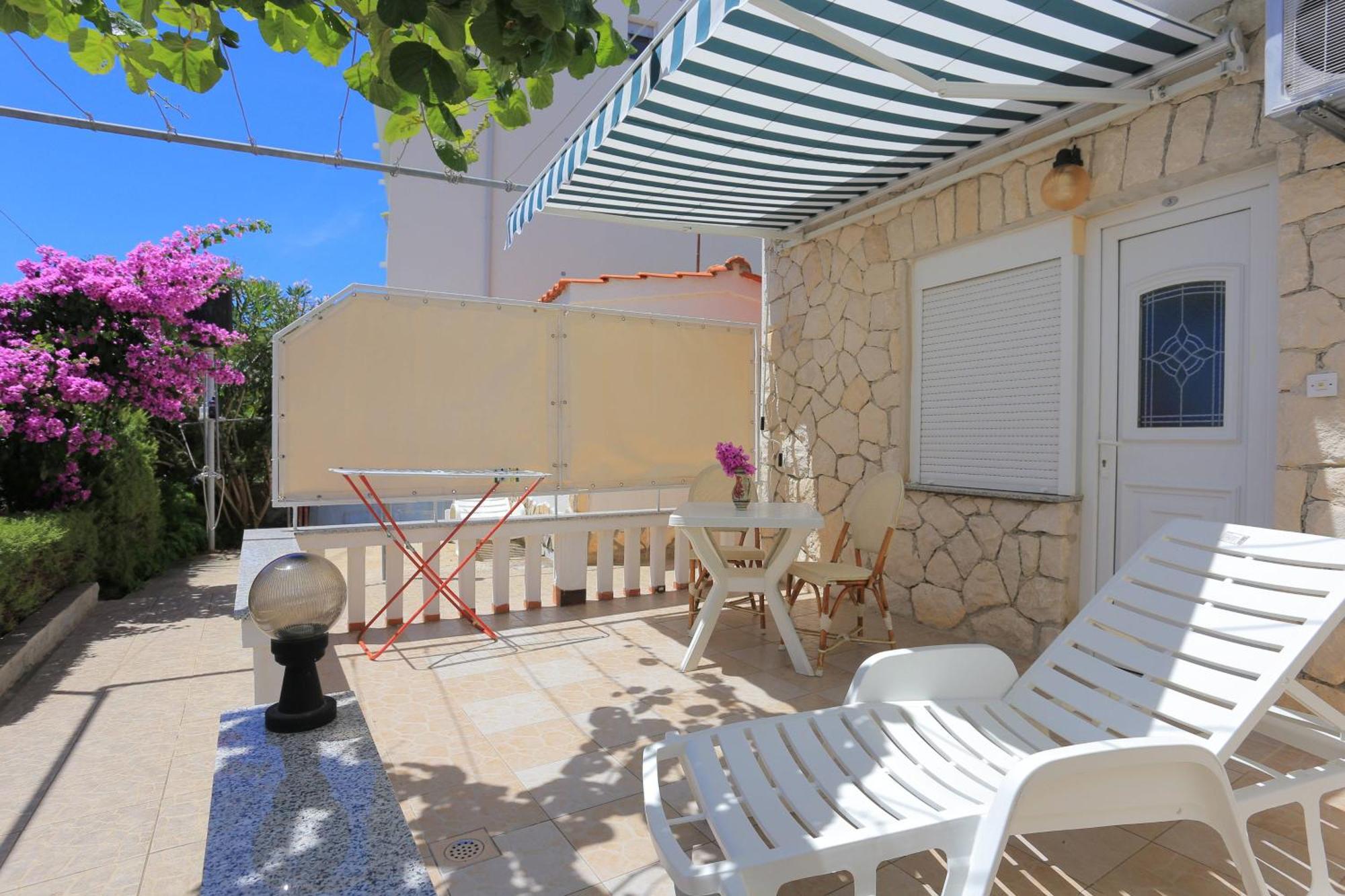 טרוגיר Family Friendly Apartments With A Swimming Pool Businci, Ciovo - 11232 מראה חיצוני תמונה